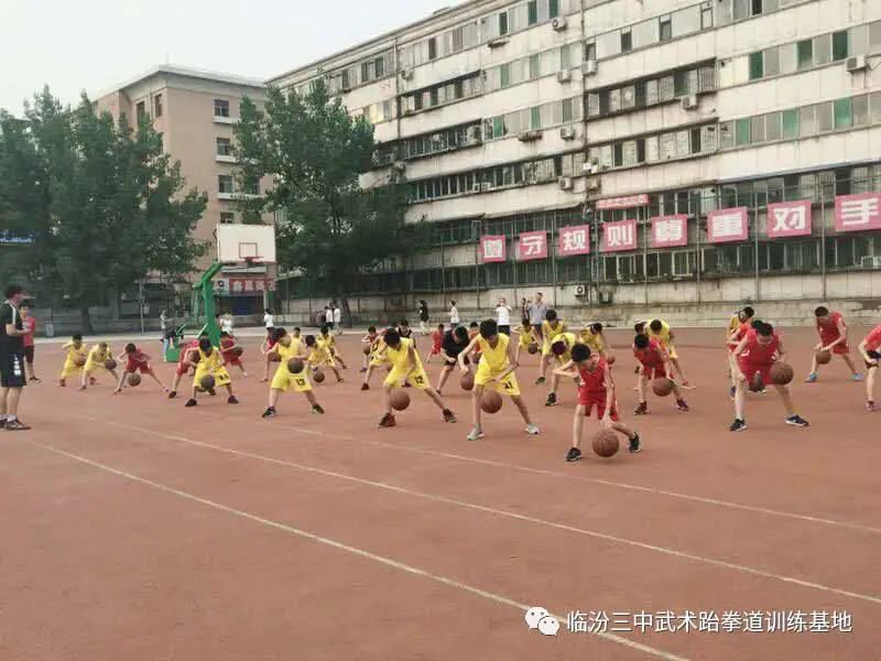 使用专业设备提升篮球训练效果的方法_2